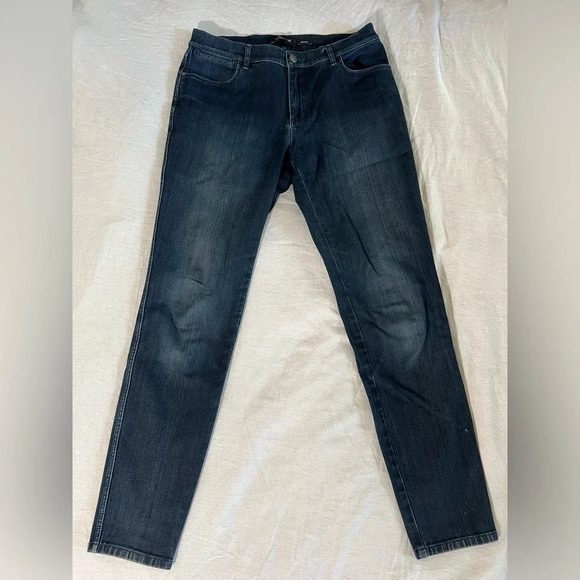 EUC Lafayette 148 Mercer Dark Blue Wash Skinny Jeans Size 6 - Picture 2 of 5